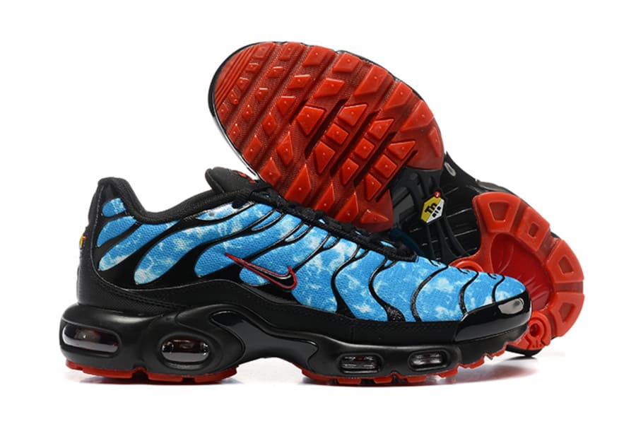 Nike Air Max TN Plus "Shark Attack"