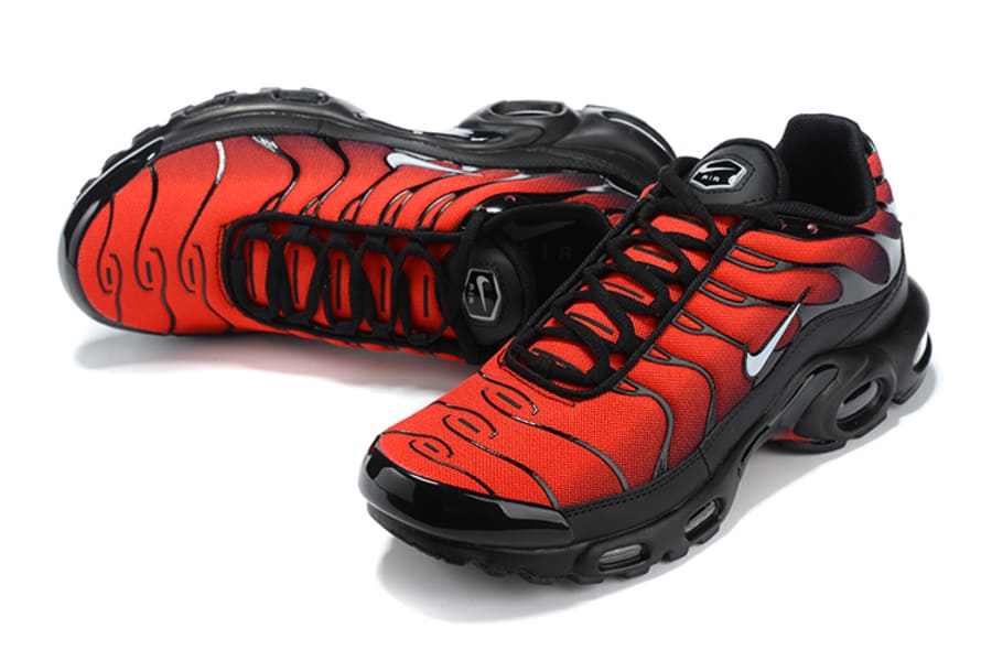 Nike Air Max TN Plus "Deadpool"